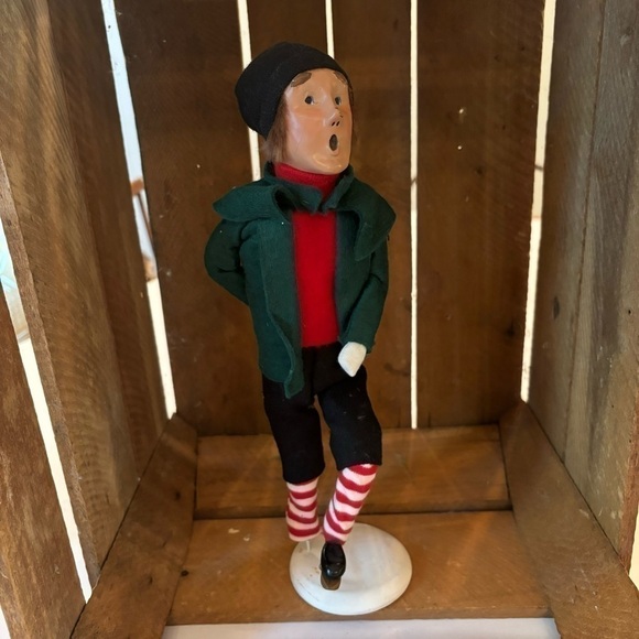 byers choice Other - Buyers Choice The Skaters Standing Christmas Figure 1992 - Needs Repair